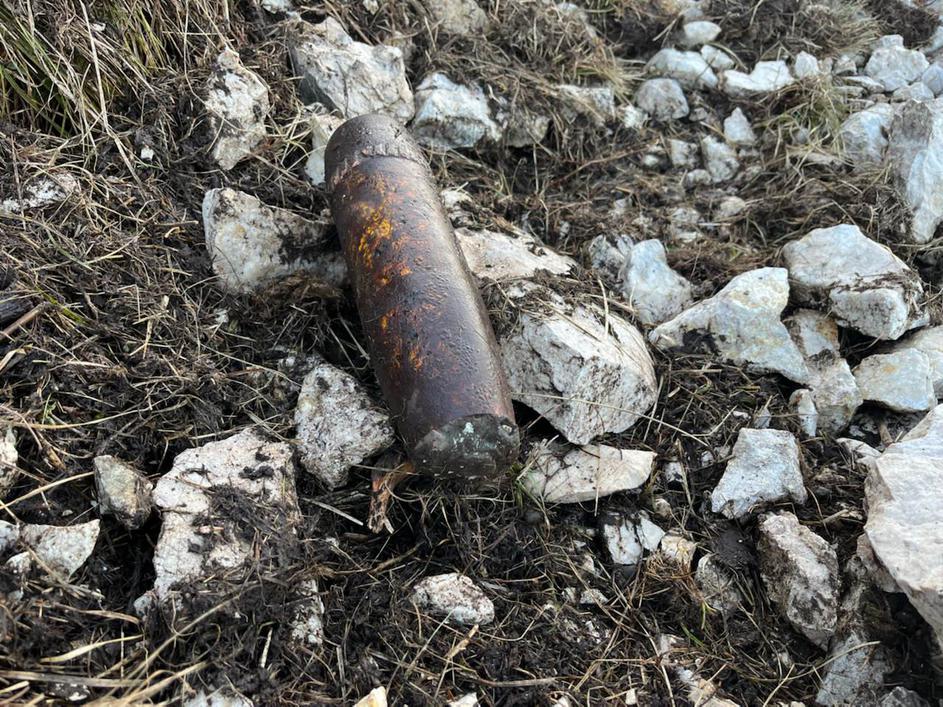 granata, ostanek 2. svetovne vojne, neeksplodirano ubojno sredstvo