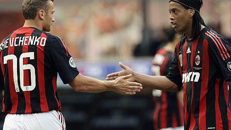 Andrej Ševčenko in Ronaldinho sta se predstavila na San Siru.