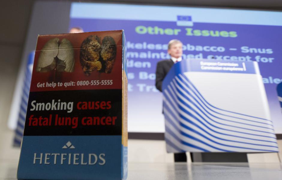 kajenje cigarete | Avtor: EPA