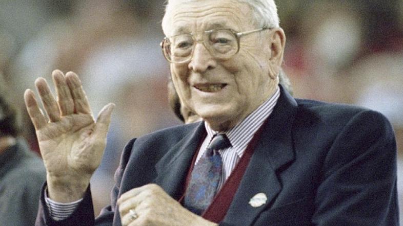 John Wooden bi letos dopolnil 100 let. (Foto: Reuters)