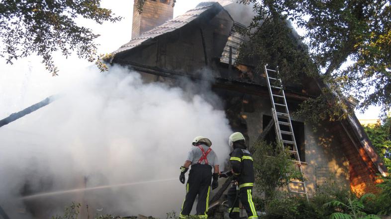 Hiaš požar vrhnika 