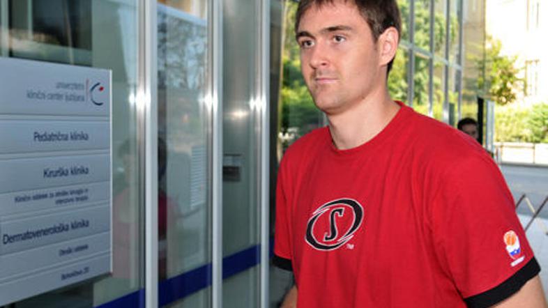 Erazem Lorbek ob prihodu na Pediatrično kliniko