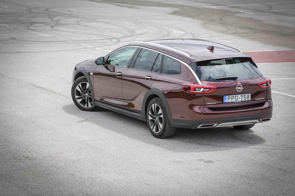 Opel insignia country tourer | Avtor: Saša Despot
