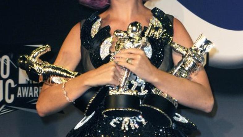 MTV videonagrade 2011, Katy perry