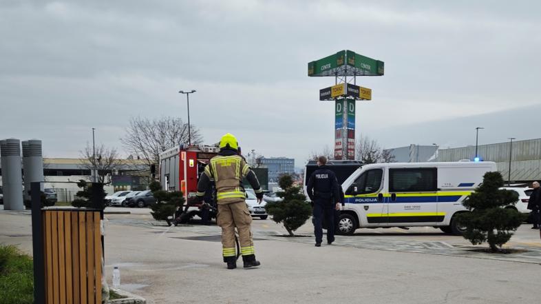 Gasilci in Policija