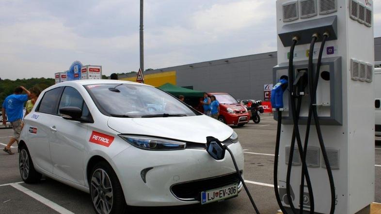 Renault zoe na reliju v Novi Gorici