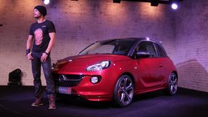 Opel adam S