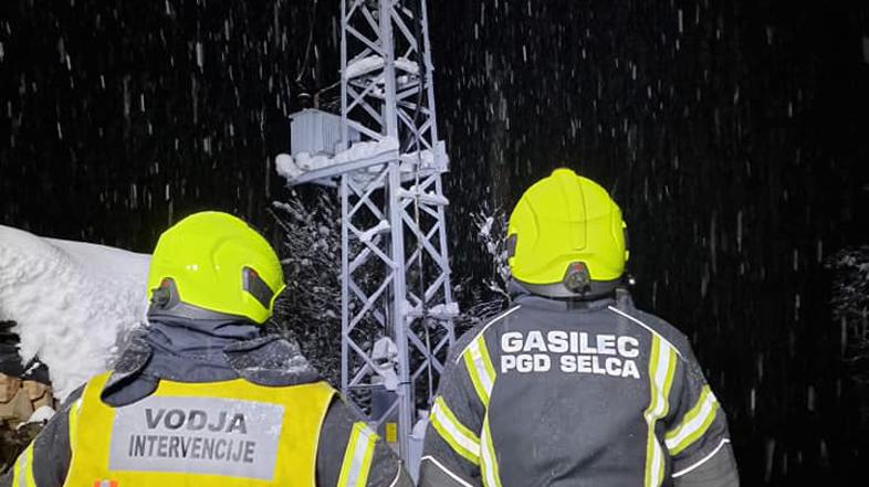transformatorska postaja, sneg, gasilci, PGD Selca