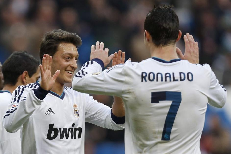 real madrid levante cristiano ronaldo özil