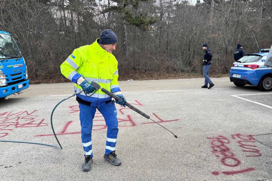 Bazovica napisi | Avtor: Profimedia