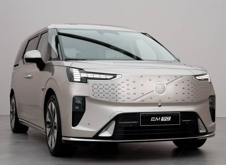 Volvo EM90 | Avtor: Volvo