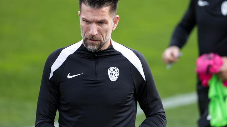 trening nogometne reprezentance slovenije, boštjan cesar