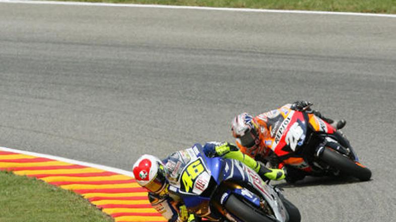 Na lanski VN Italije sta bila v boju za zmago Rossi in Pedrosa, še šestič zapore