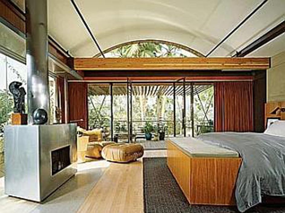 Spalnica, v kateri se crkljata Demi in Ashton.