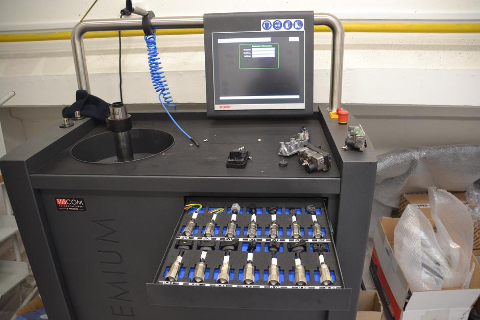 Popravilo turbine | Avtor: Gregor Prebil