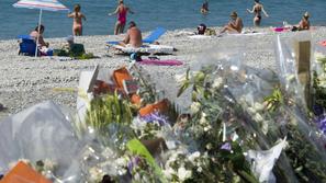 Poklon žrtvam v Nici