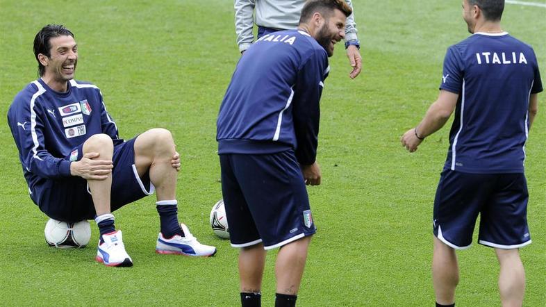 Buffon Nocerino Di Natale Italija Nemčija Krakov trening reprezentanca Euro 2012