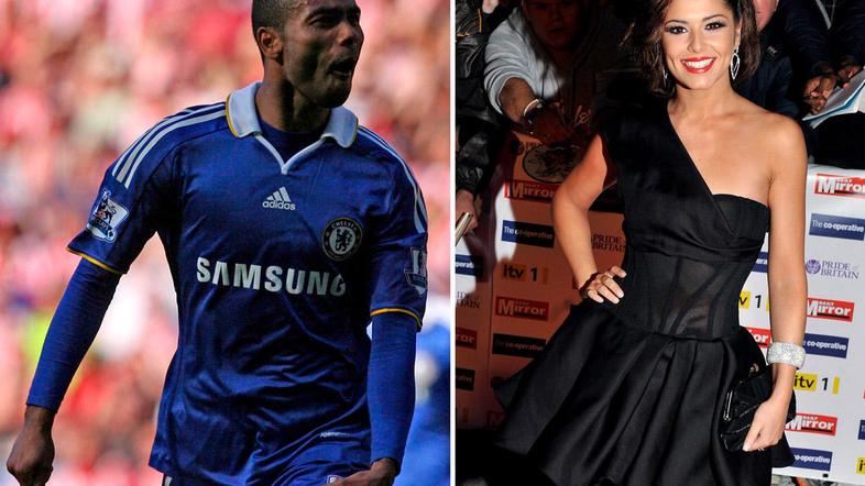 Vroča Cheryl Cole mu ni bila dovolj. Nogometaš Chelseaja Ashley Cole. (Foto: EPA