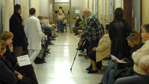 Klinični center zdravniki čakalnica bolniki