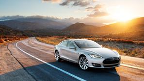 Tesla S