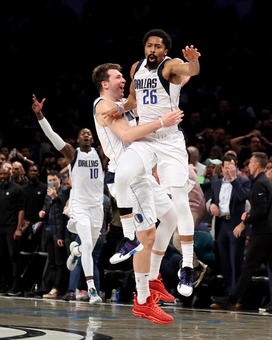 Luka Dončić Spencer Dinwiddie | Avtor: Profimedia