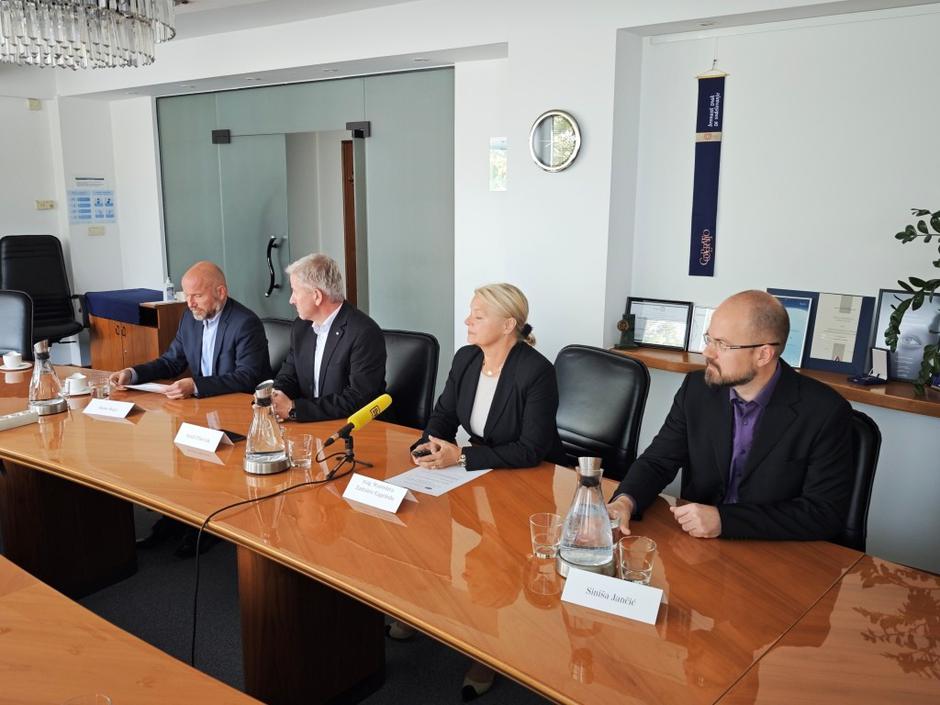 Novinarska konferenc ZBS | Avtor: Žurnal24 