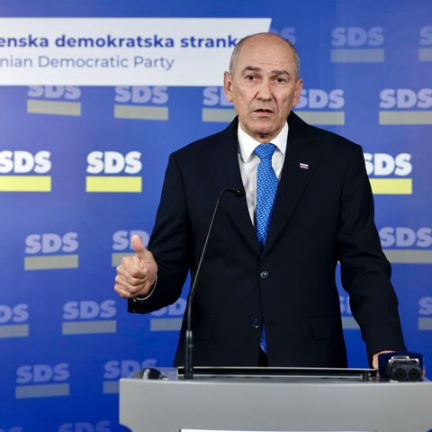 janez janša, referendum o uveljavitvi zakona o dodatku k pokojnini za izjemne dosežke na področju umetnosti