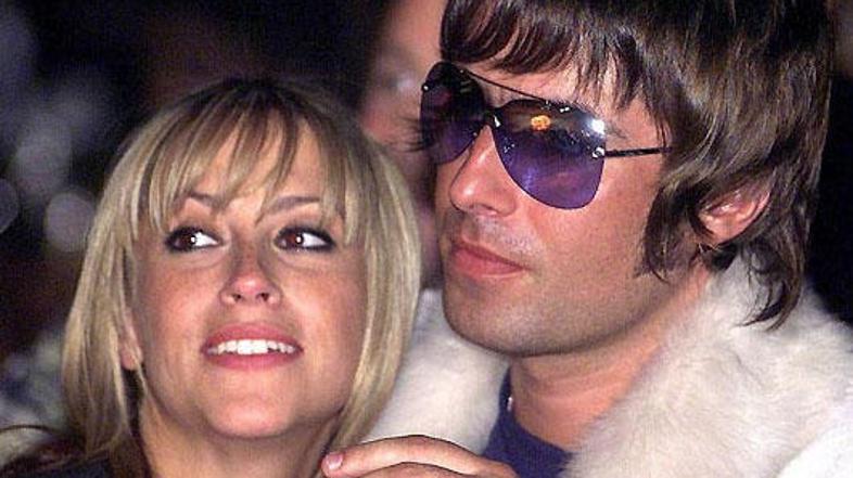 Nicole in Liam sta se poročila.