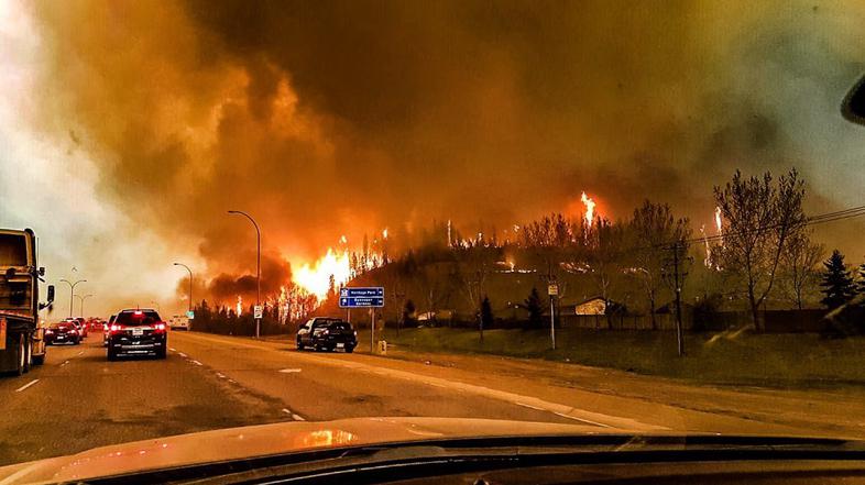 požar Fort McMurray Kanada Alberta