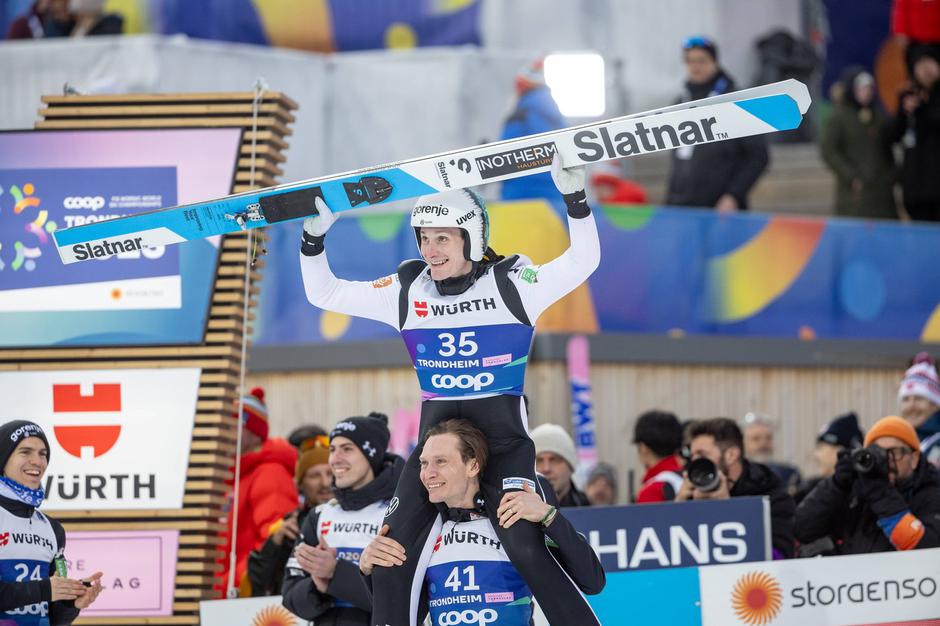 Slovenski smučarski skakalci na SP v Trondheimu | Avtor: Profimedia