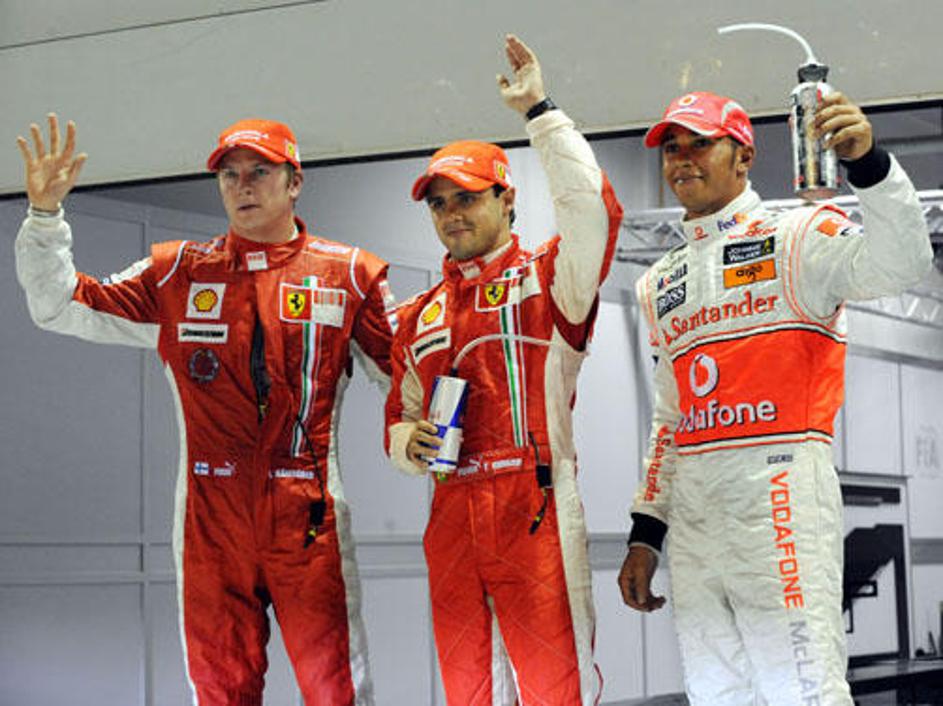 Prvi trije na kvalifikacijah v Singapurju: prvi Felipe Massa, drugi Lewis Hamilt
