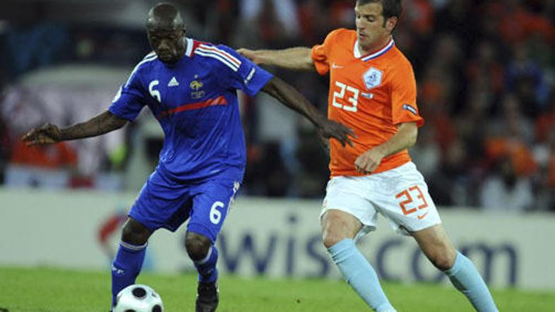 Claude Makelele, ki se je poslovil od francoske reprezentance, bo v naslednji se