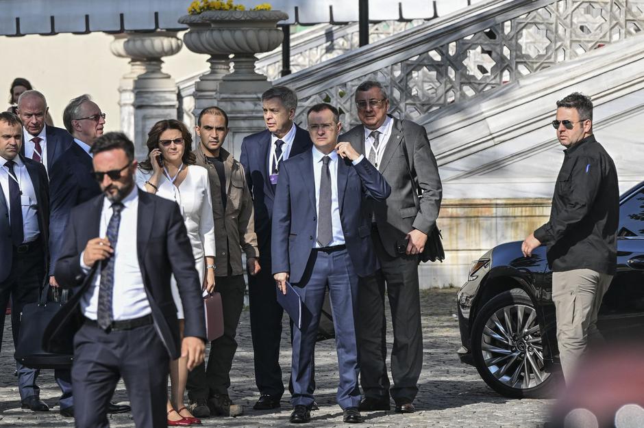 ruska delegacija pogajanja Istanbul | Avtor: Profimedia