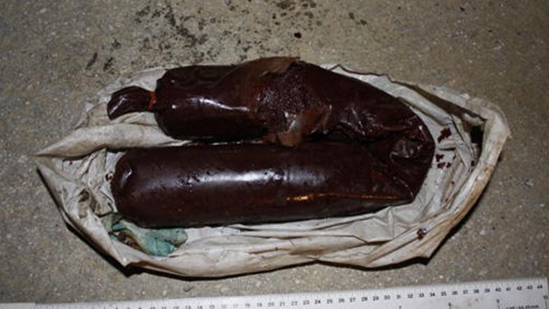 Dotrajan eksploziv so že uničili.