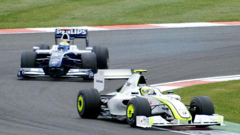 Rubens Barrichello in Nico Rosberg bosta najverjetneje zamenjala svoja dirkalnik