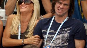 Jenny preprosto ni zdržala več. (Foto: Flynet/JLP)