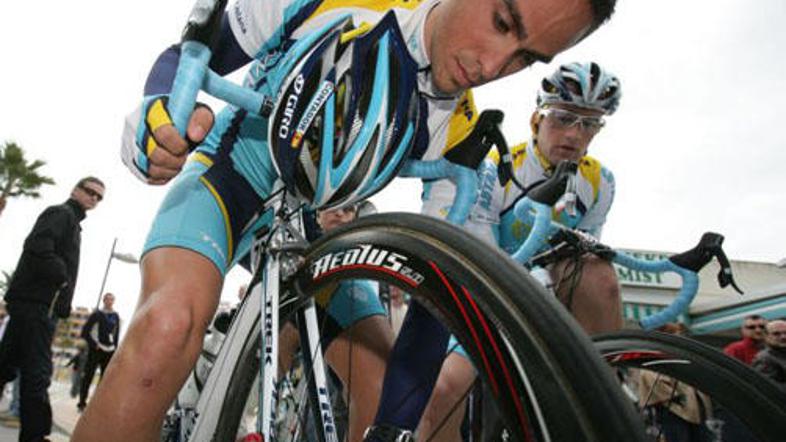 Previdnosti ni nikoli odveč. To je ugotovil tudi Alberto Contador.