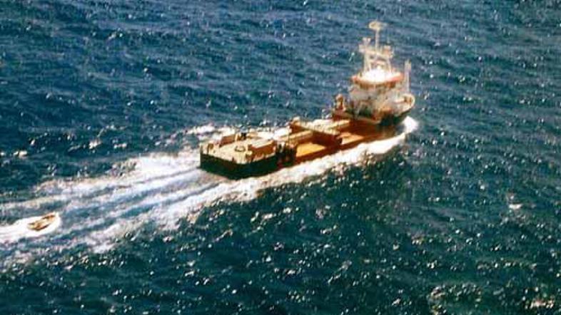 Za posadko z belgijske ladje Pompei so somalijski pirati zahtevali odkupnino v v