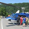 Motorista so na zdravljenje prepeljali s helikopterjem.