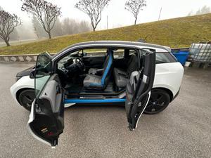 BMW i3 (120Ah) Avt.