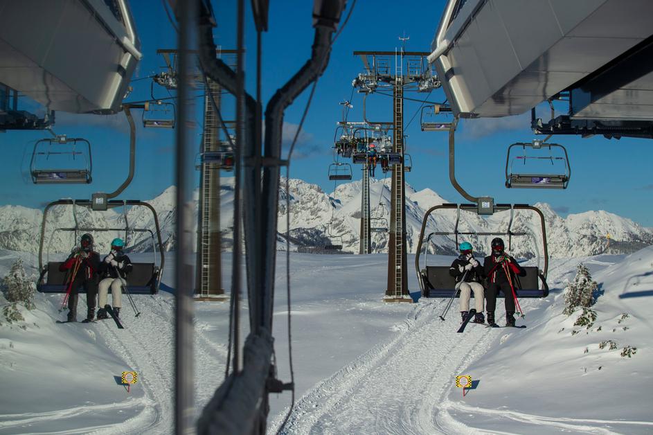 sneg smučišče smučanje Vogel smučar