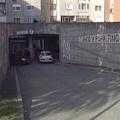 Uporabnikom je z odredbo sodišča znova omogočeno nemoteno parkiranje v garažni h