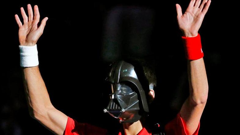 novak đoković darth vader Star Wars maska čelada