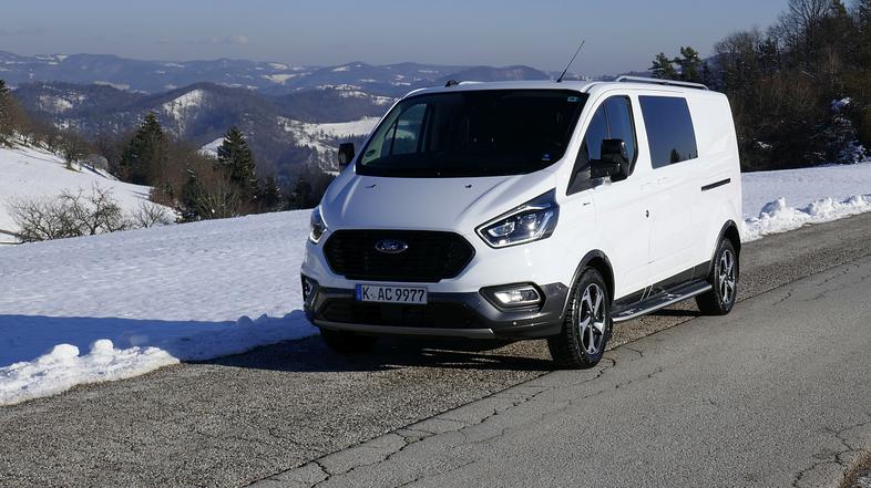 ford tourneo cutom active