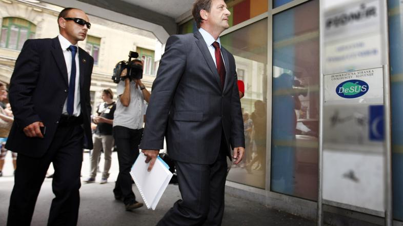 Slovenija 10.07.2012 Karel Erjavec, seja izvrsnega odbora DeSUS, na kateri so me