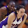 Kobe Bryant (levo) in Steve Nash NBA finale četrta tekma Suns Lakers