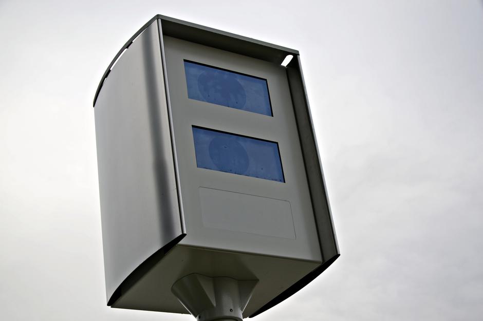 Radar merilnik hitrosti | Avtor: Andrej Leban