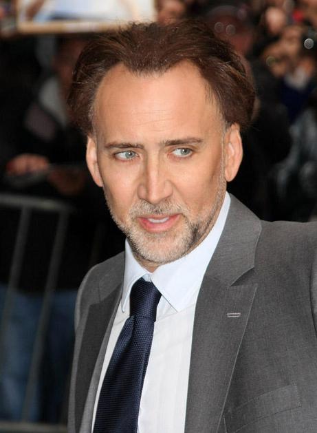 Nicolas Cage je, verjetno vinjen, izgubil živce. (Foto: Flynet/JLP)