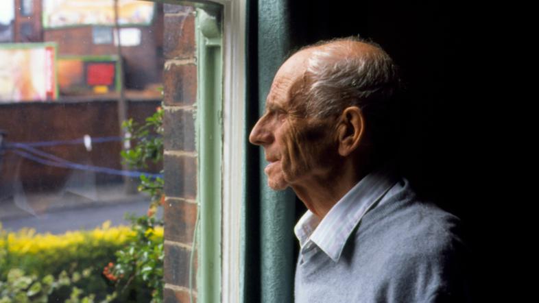 Upokojenec ostareli starejši