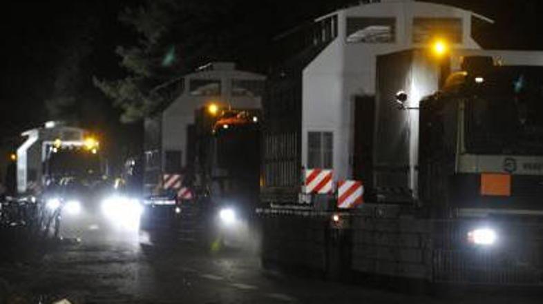 Konvoj, ki je na pot krenil v petek zvečer, je ponoči prispel v nemški Gorleben.